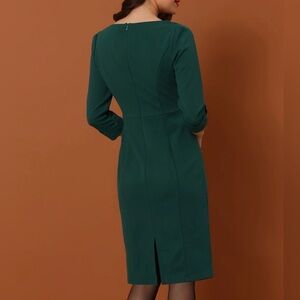 Calvin Klein Green V Neck Sheath Dress Size 6